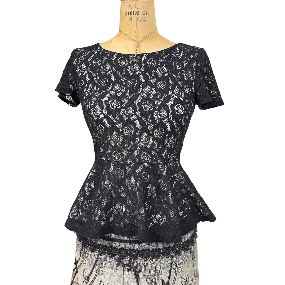 Y2K Dark Coquette Floral Lace Peplum Top Short Sleeve Romantic Goth Small